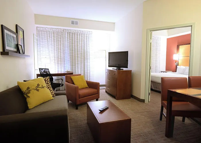 Hotel Airport 3*