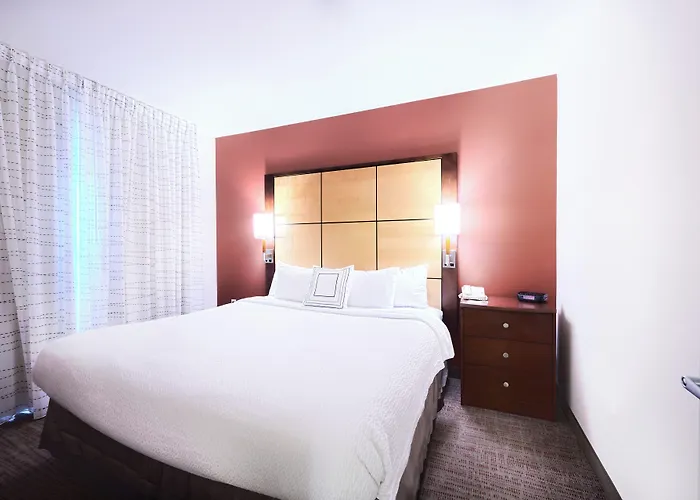 Airport Hotel Lafayette